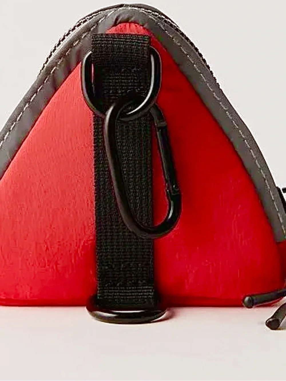 NWT FREE PEOPLE MOVEMENT ALTITUDE MINI POUCH IN FLAME RED!!